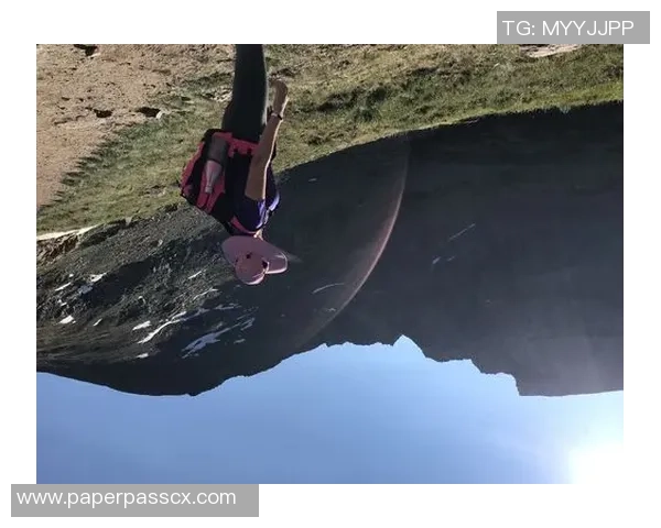 张敏独家揭秘攀岩技巧与心得分享助你轻松征服高峰